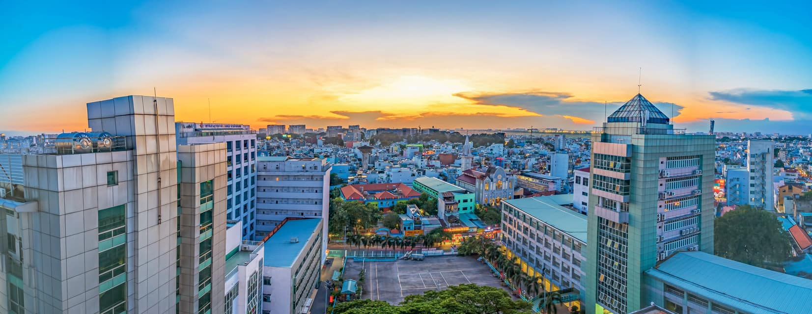 🧩 8 Kỹ Năng Cần Thiết Cho Sinh Viên Ngành Thương Mại Điện Tử